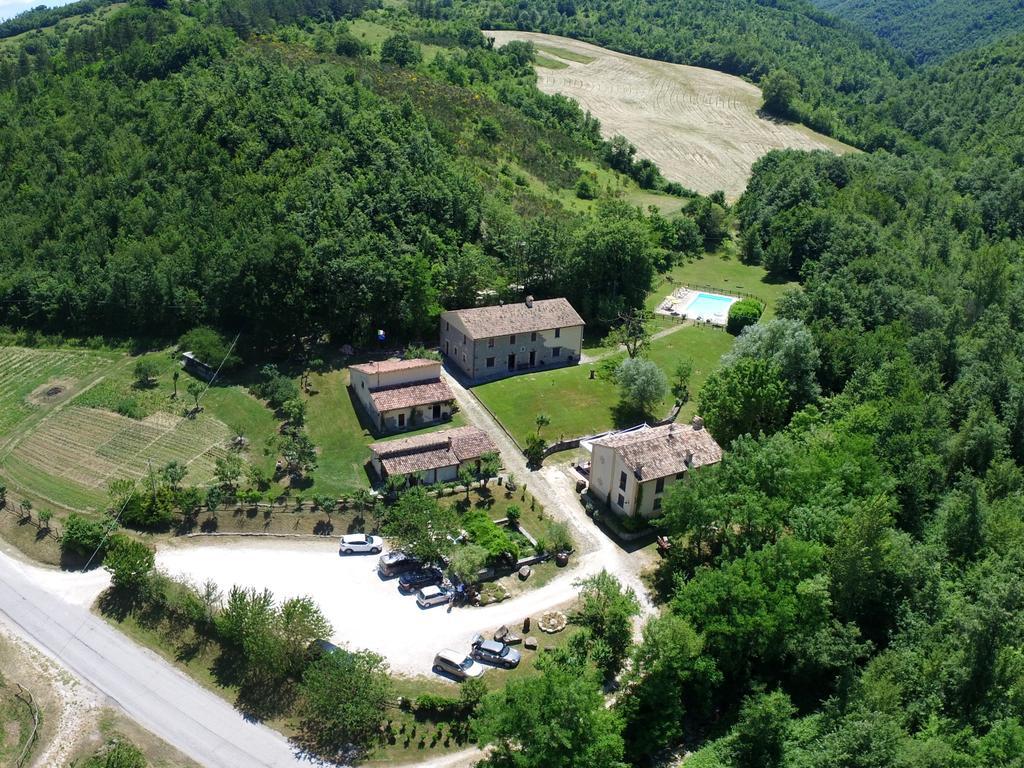 Agriturismo La Ferraia Pianello  Luaran gambar