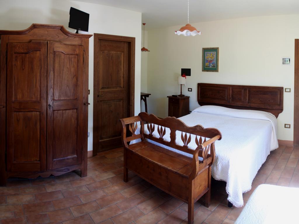 Agriturismo La Ferraia Pianello  Luaran gambar