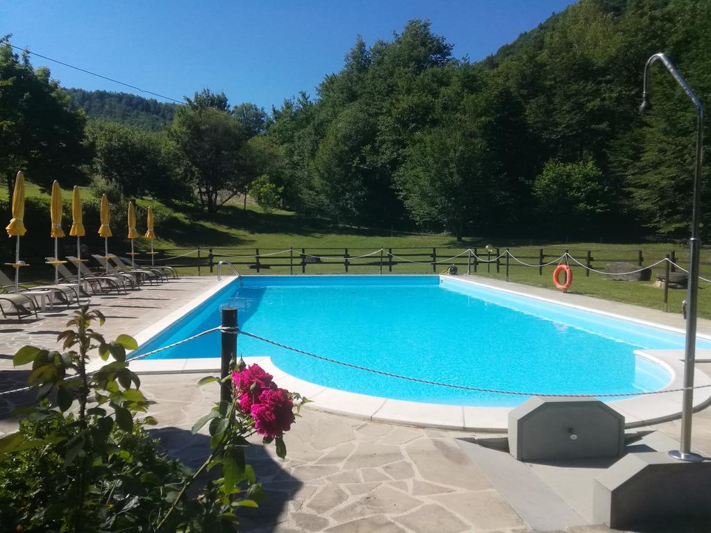Agriturismo La Ferraia Pianello  Luaran gambar
