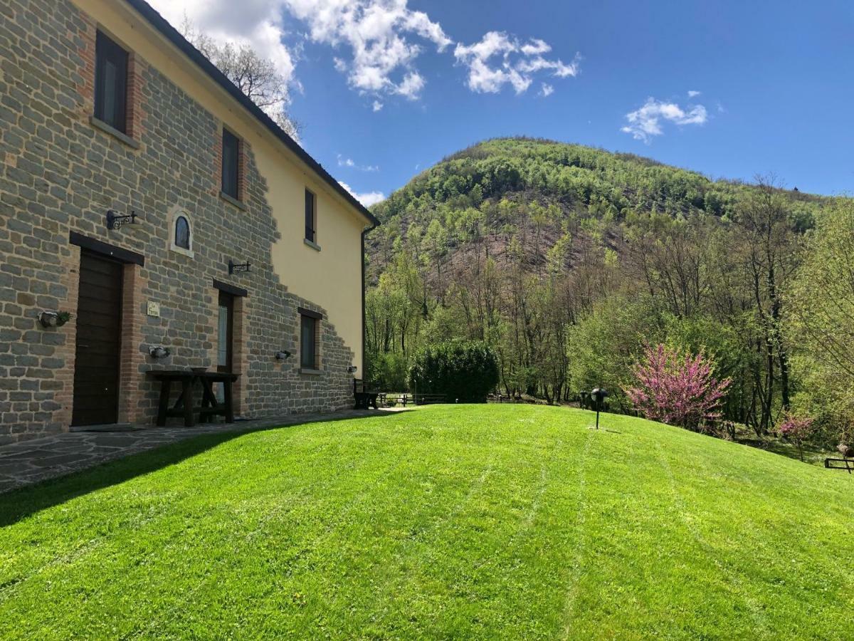 Agriturismo La Ferraia Pianello  Luaran gambar